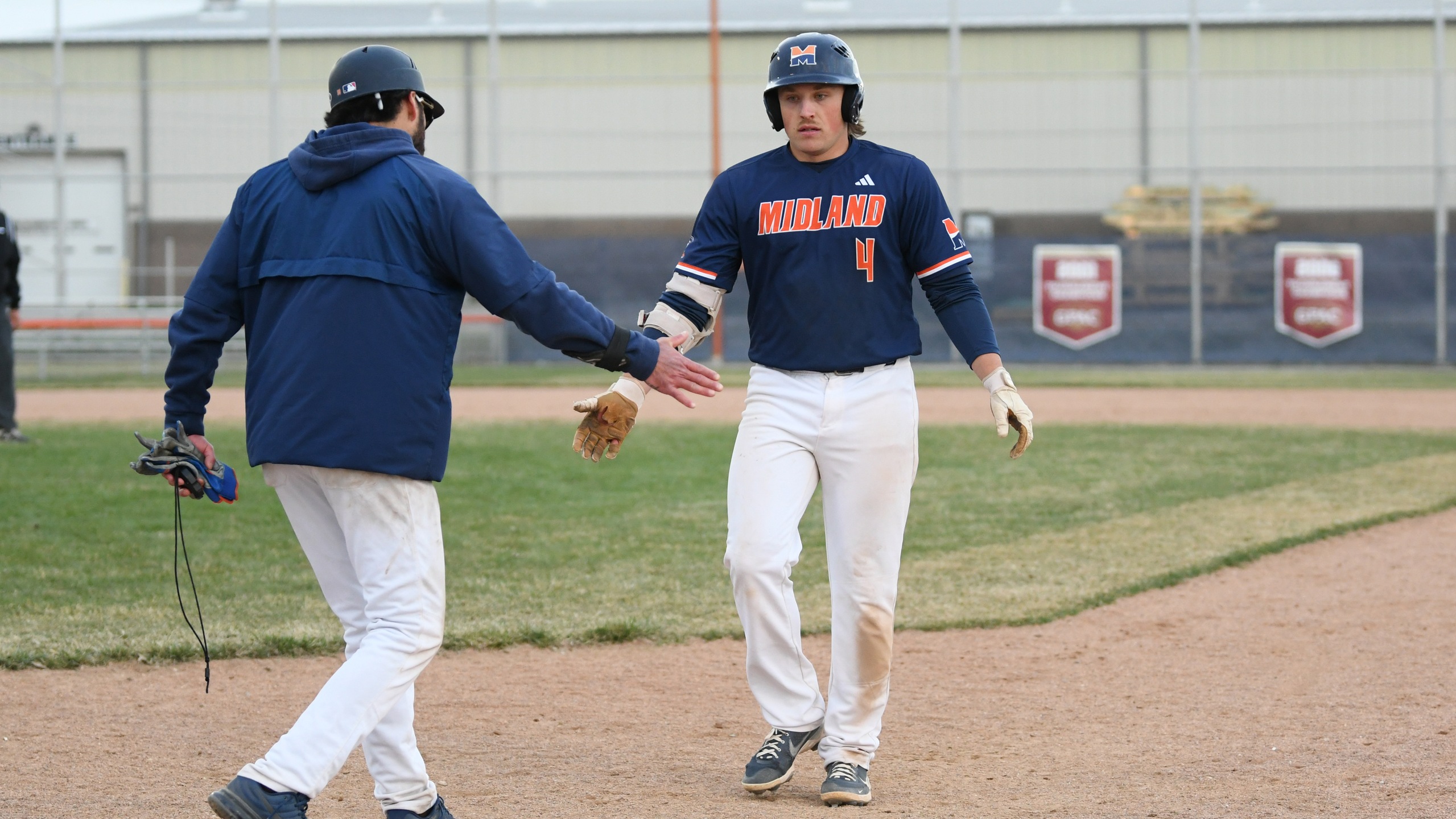 Warriors Take Series Over Dordt With Saturday Sweep