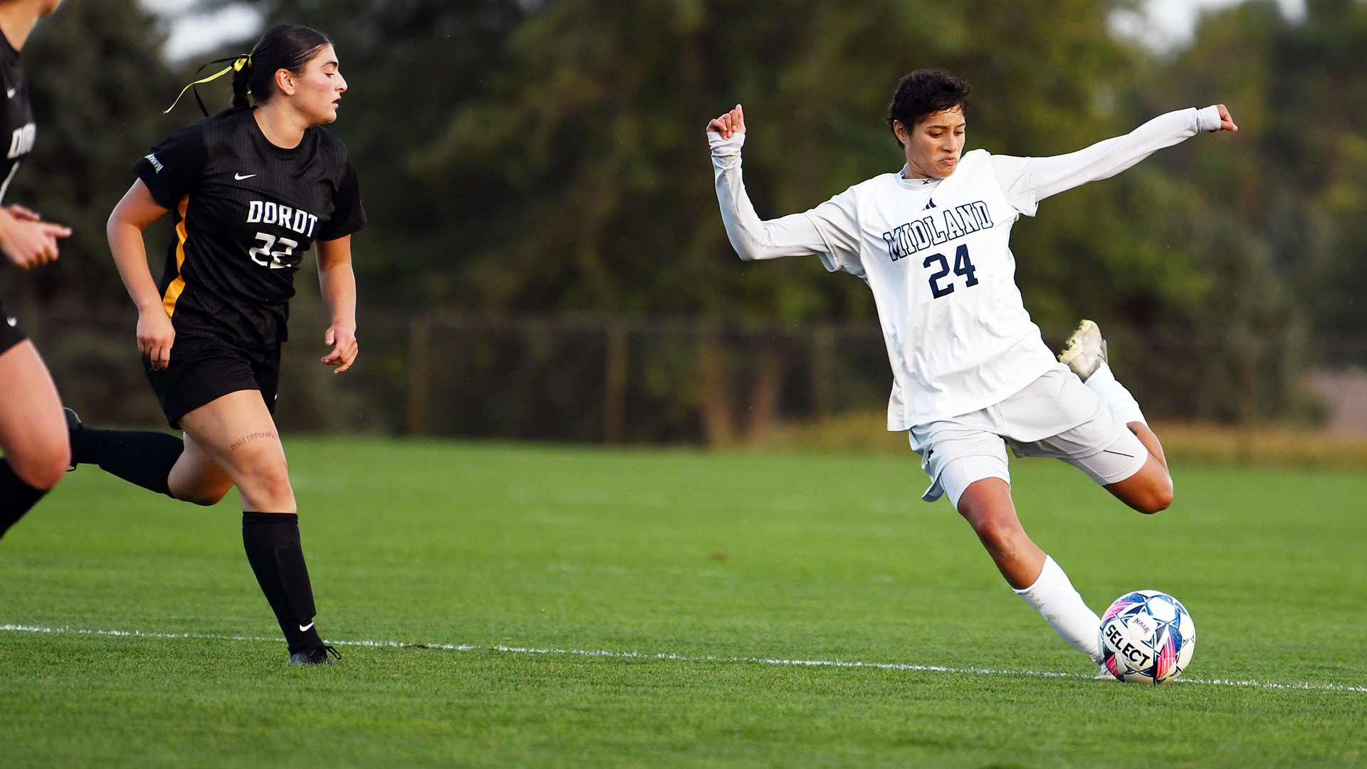 Midland Falls Short in GPAC Opener at Dordt